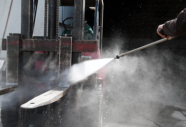 Why Choose Our Certified Pressure Washing Experts for Your Project Needs in Klamath Falls, OR?